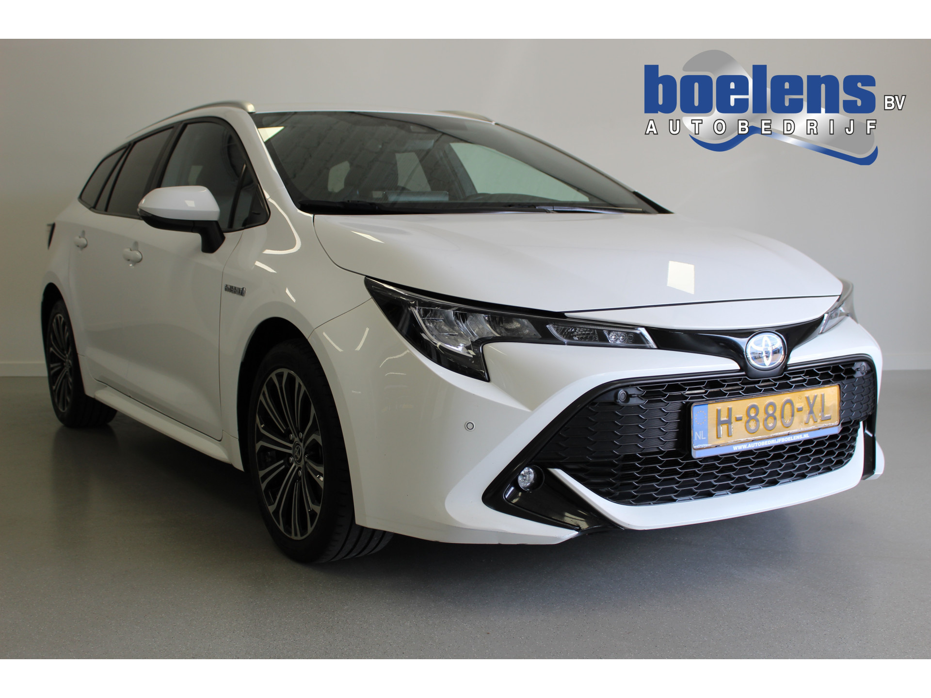 1.8 Hybrid Dynamic | TREKHAAK | PDC--V/A | CAMERA | 17'LMV | KEYLESS | STOEL-VERW | NAVI | LED |